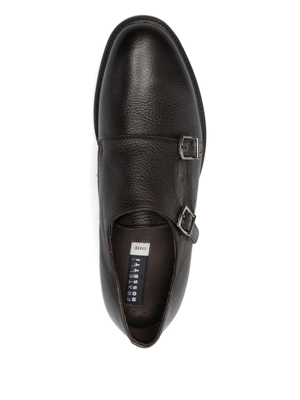 Monks marroni con fibbia 