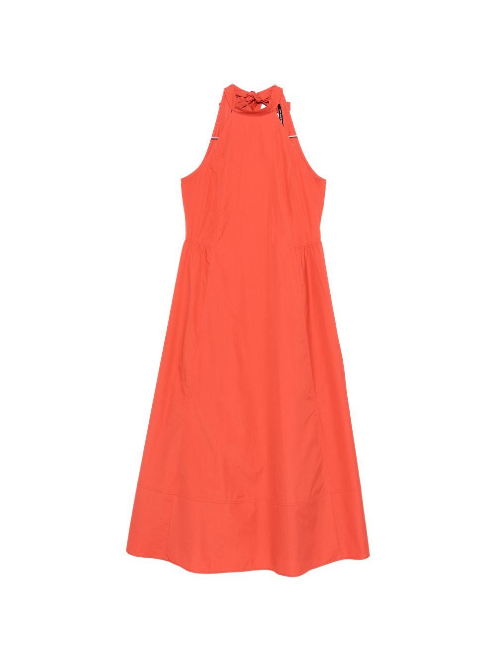Abito con scollo all'americana 
