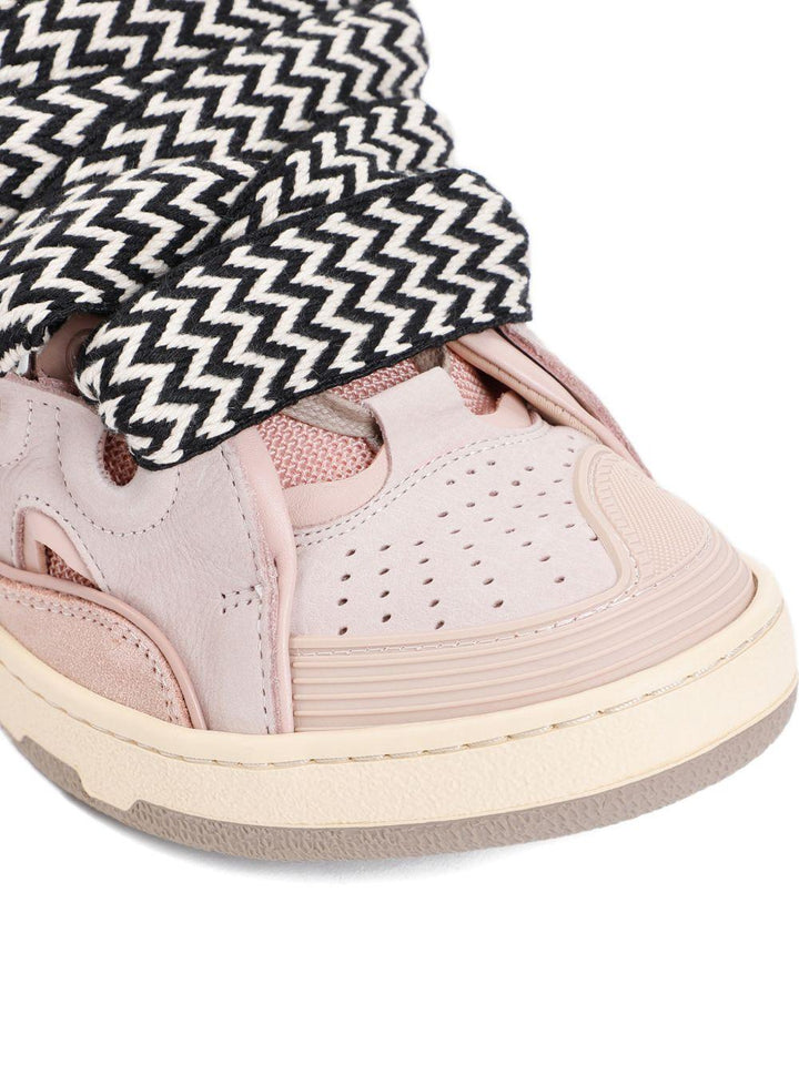 Sneakers Curb 