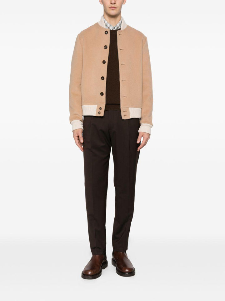 Bomber beige con bottoni 