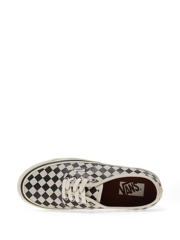 Sneakers a quadri 