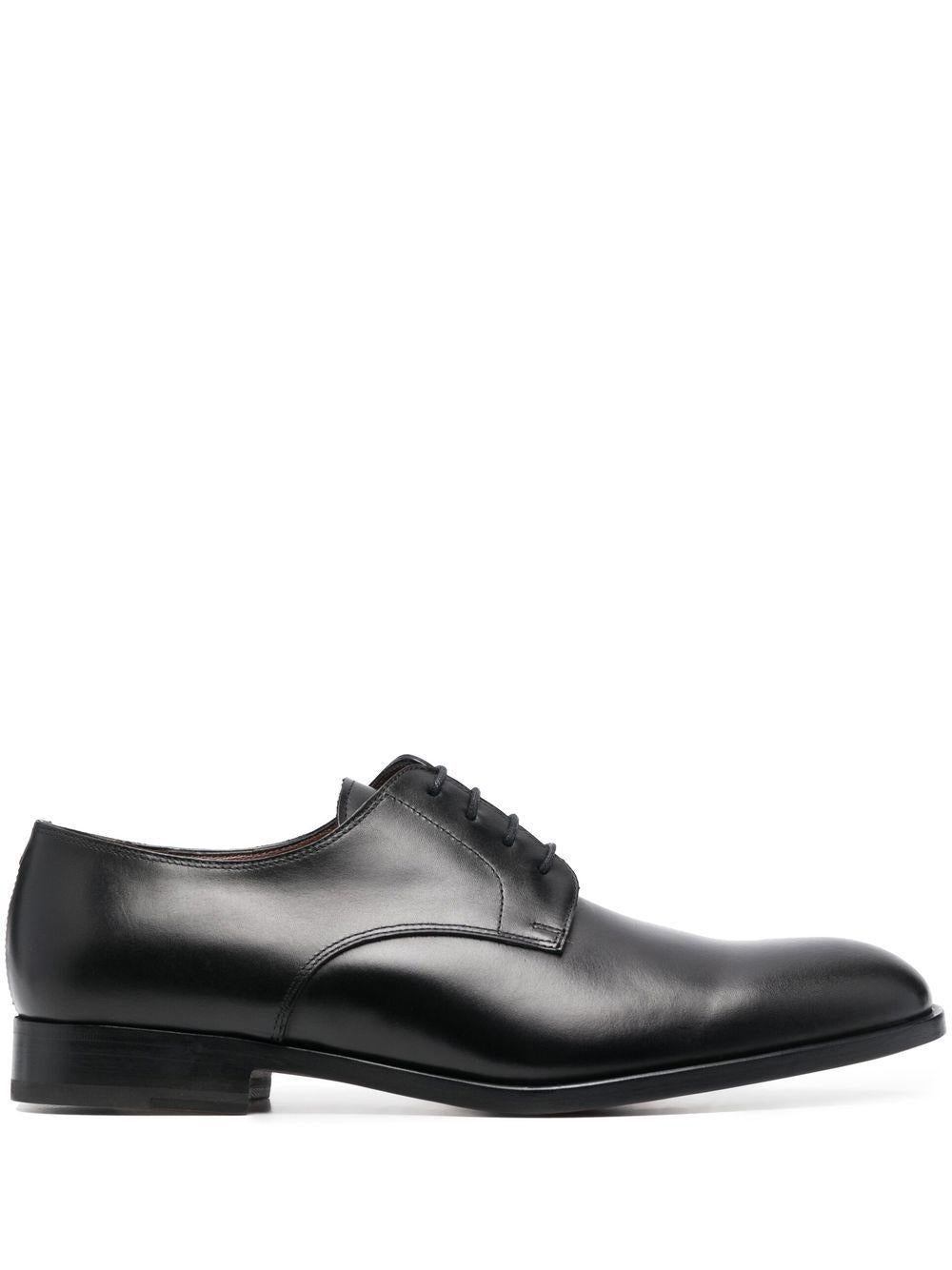 Derby in pelle nera 