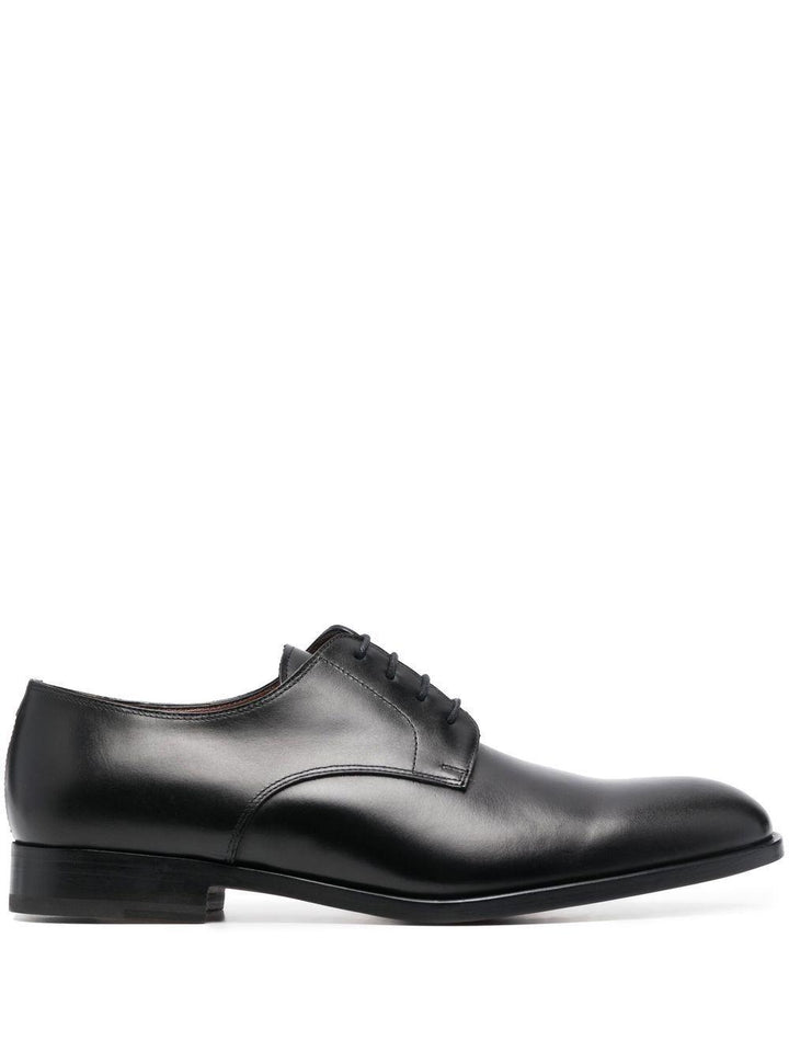 Derby in pelle nera 