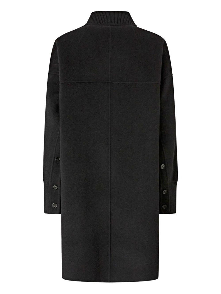 Cappotto con bottoni 