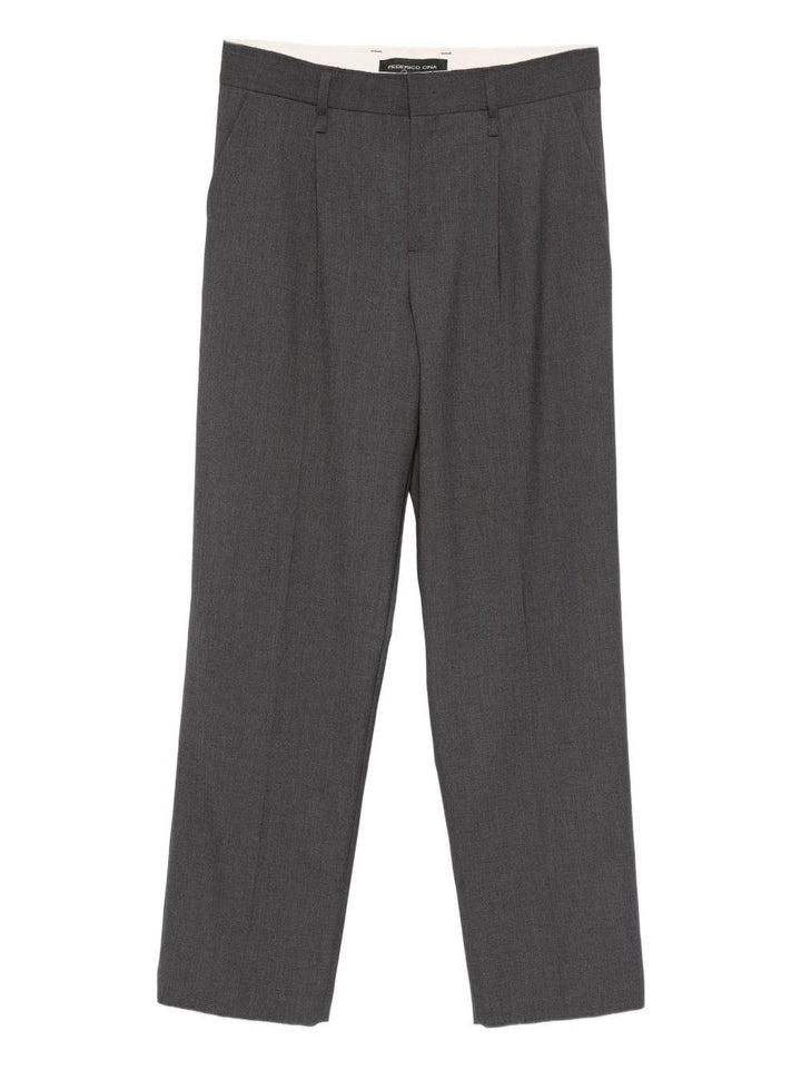 Pantaloni grigi con pieghe e passanti