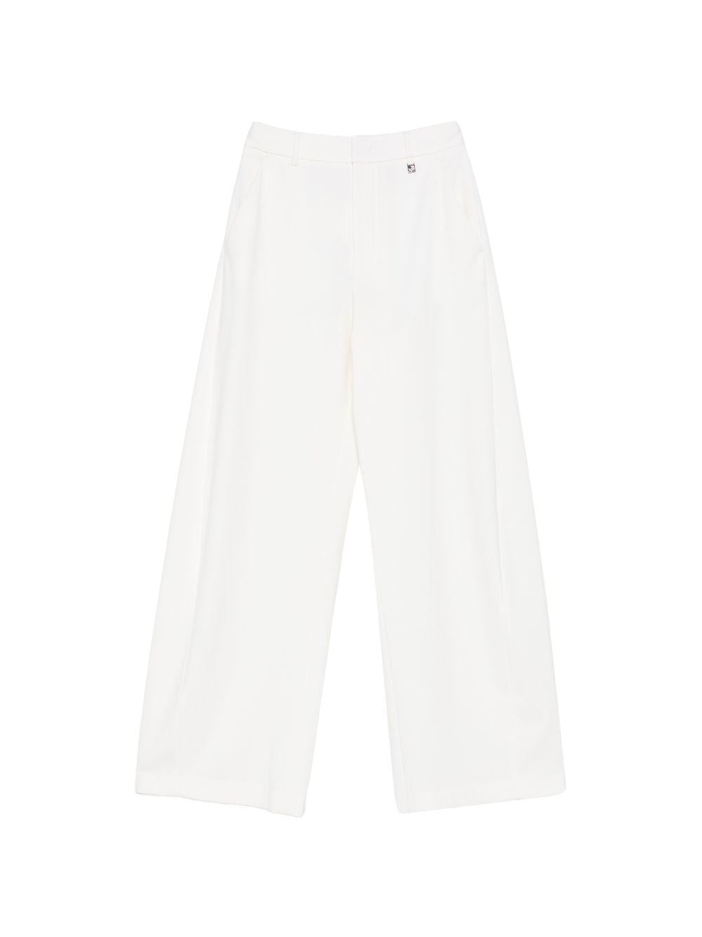 Pantaloni svasati 