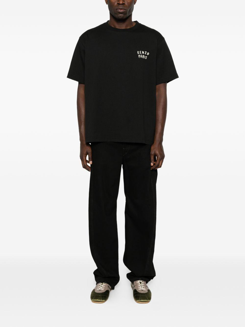 T-shirt con logo ricamato nera 