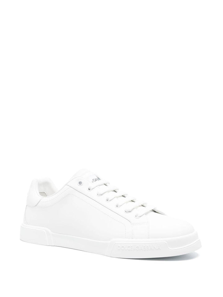 Sneakers bianche in pelle con logo 