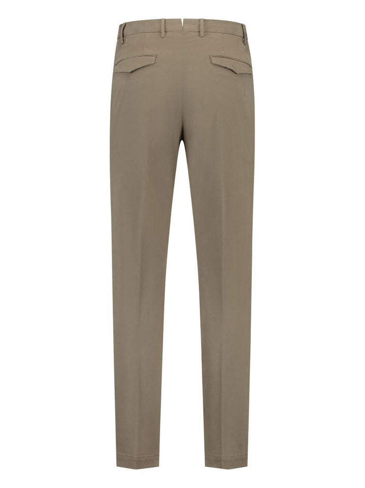 Pantaloni color sabbia con pieghe 