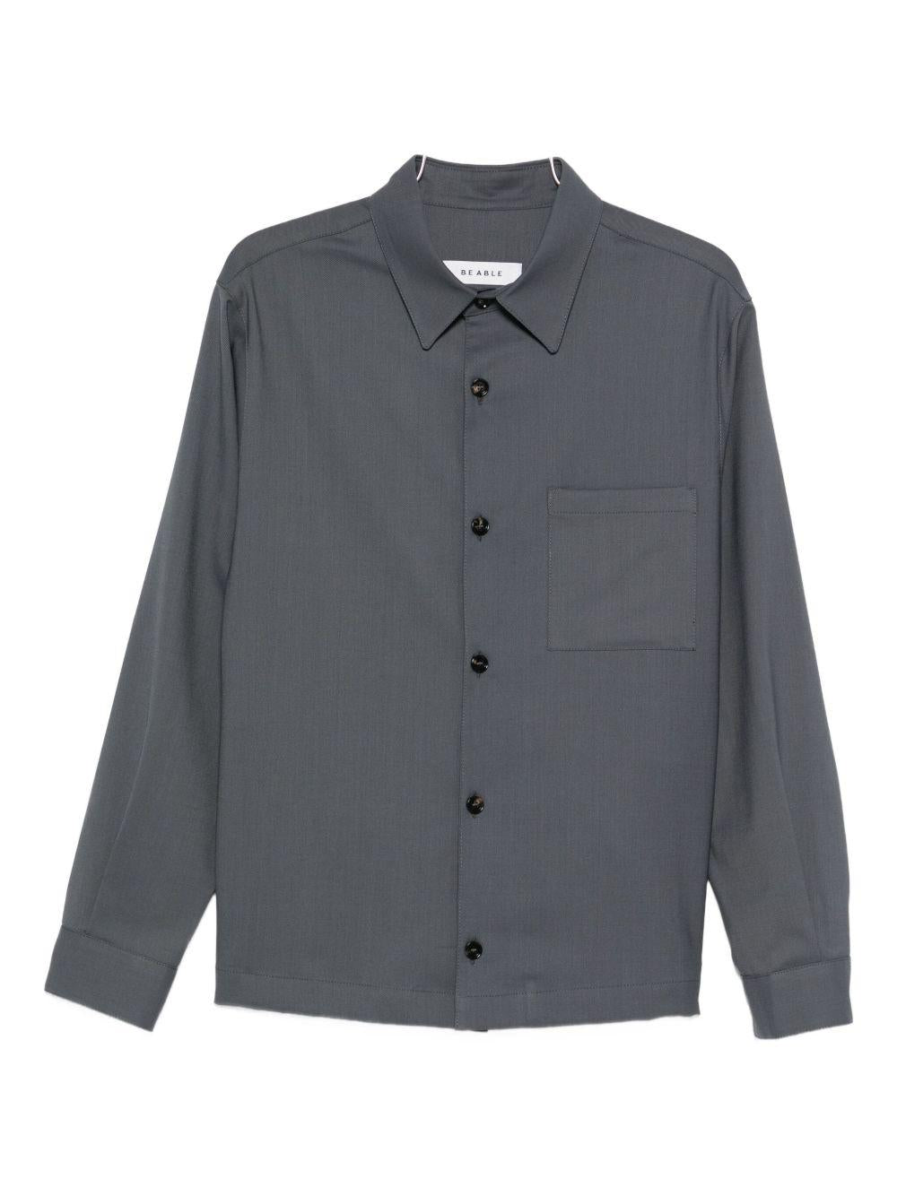 Camicia grigia a maniche lunghe 