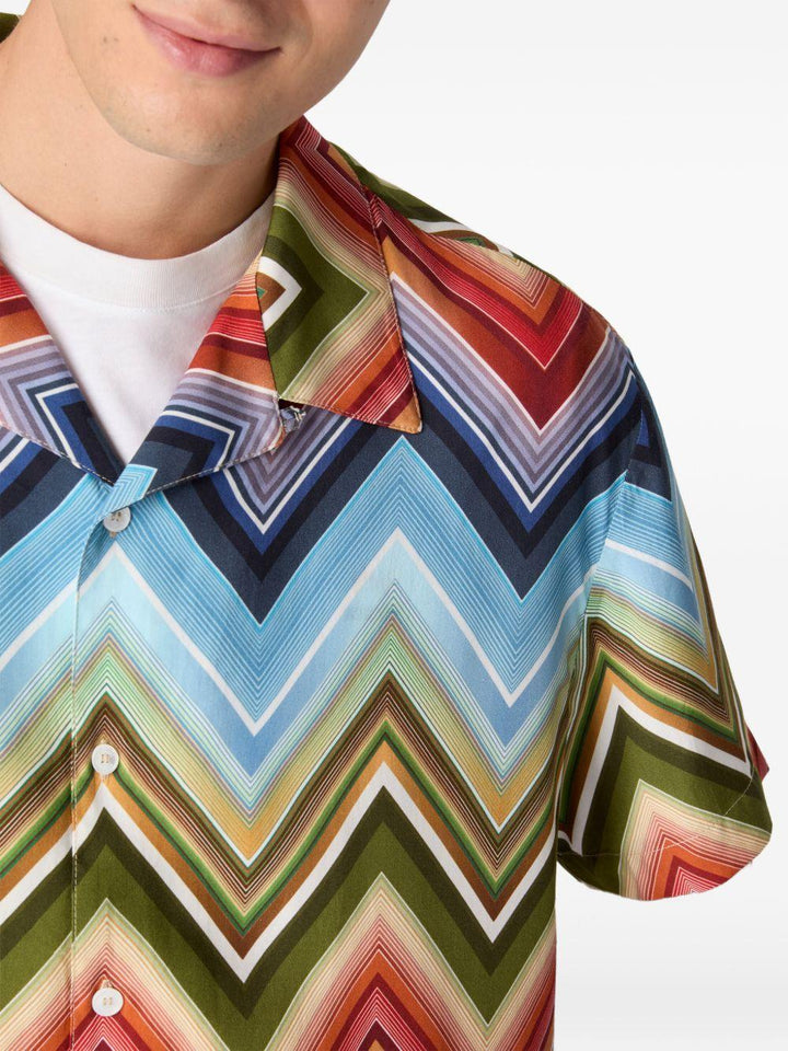 Camicia con stampa a zigzag multicolor 