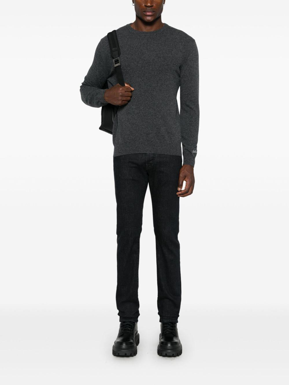 Maglione girocollo grigio 