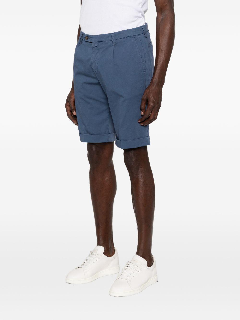 Shorts bluette con risvolto 