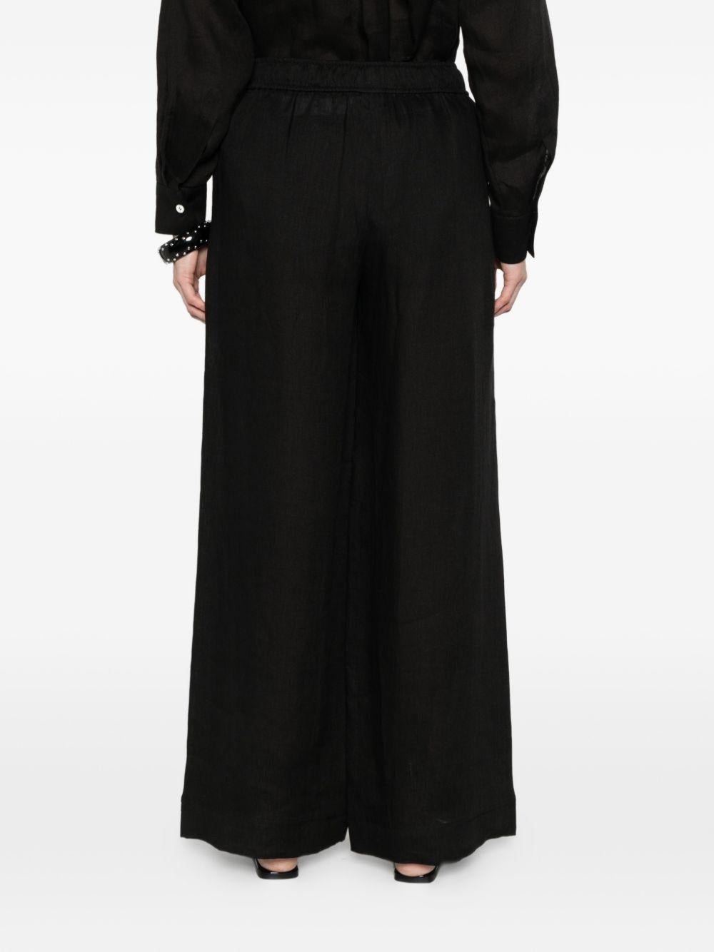 Pantaloni ampi 