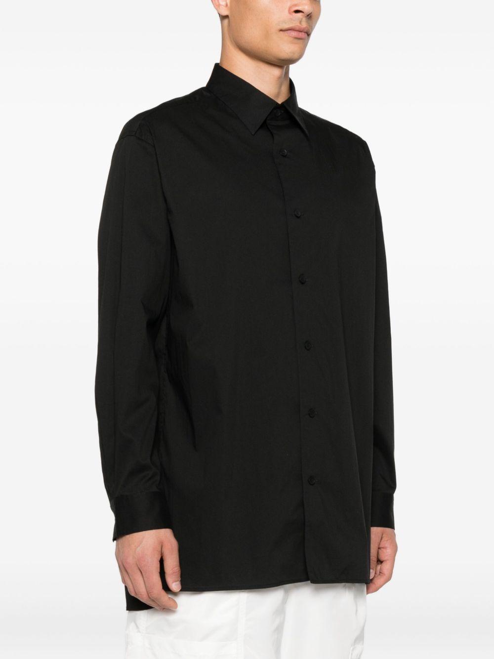 Camicia nera a maniche lunghe con stampa 