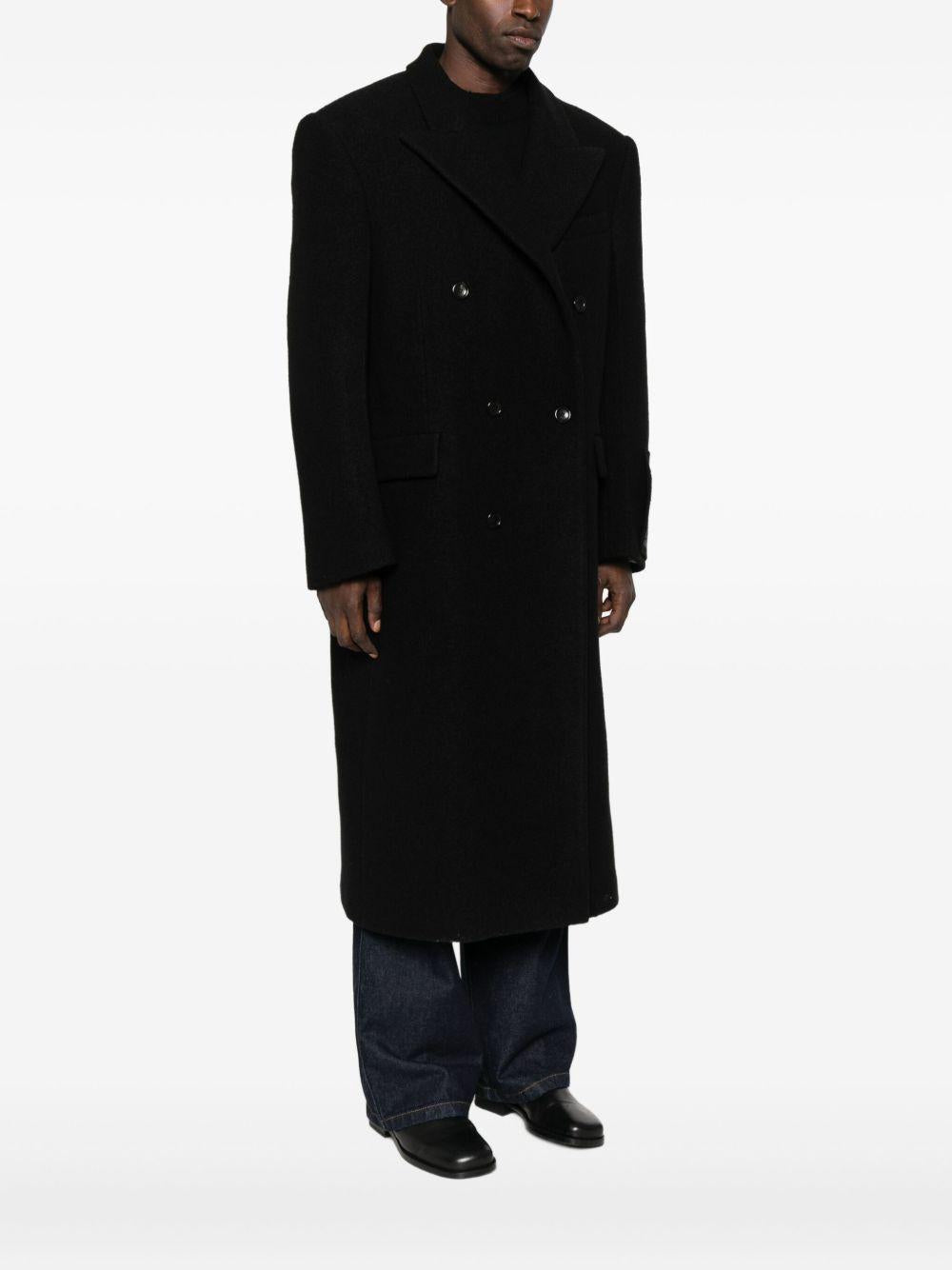 Cappotto nero doppiopetto in lana 