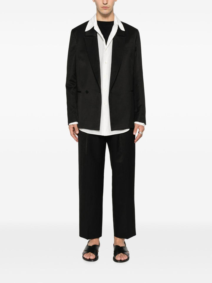 Pantaloni neri con pieghe 