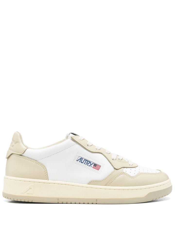 Sneakers bianche Medalist con inserti logo 