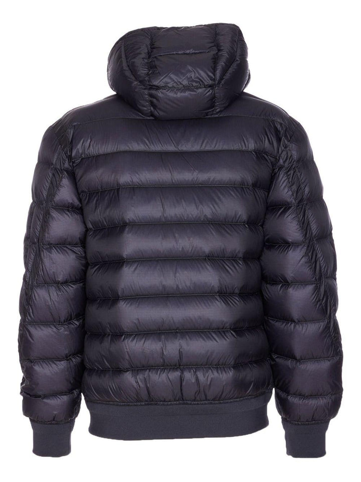 Cappotto blu imbottito con cappuccio e applicazione Compass 