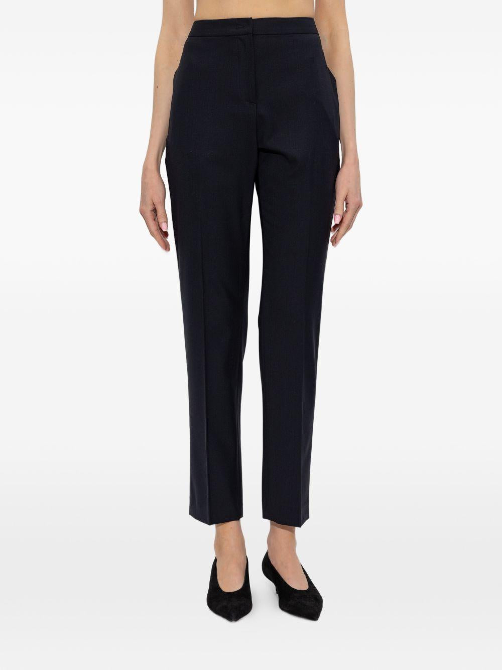Pantaloni con tasche laterali 