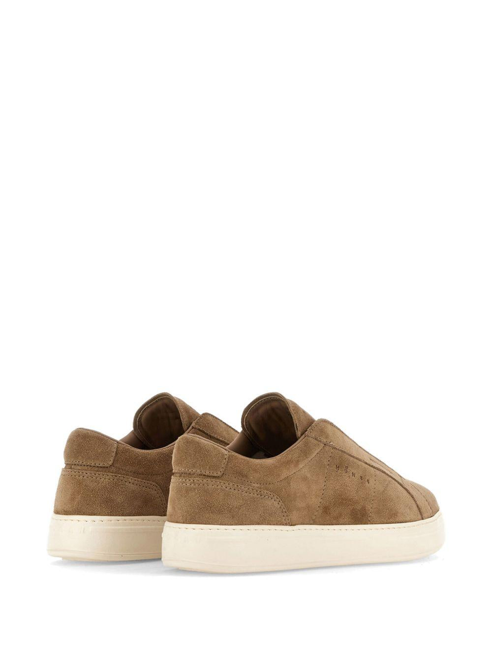 Slip-on biscotto in suede con suola platform 