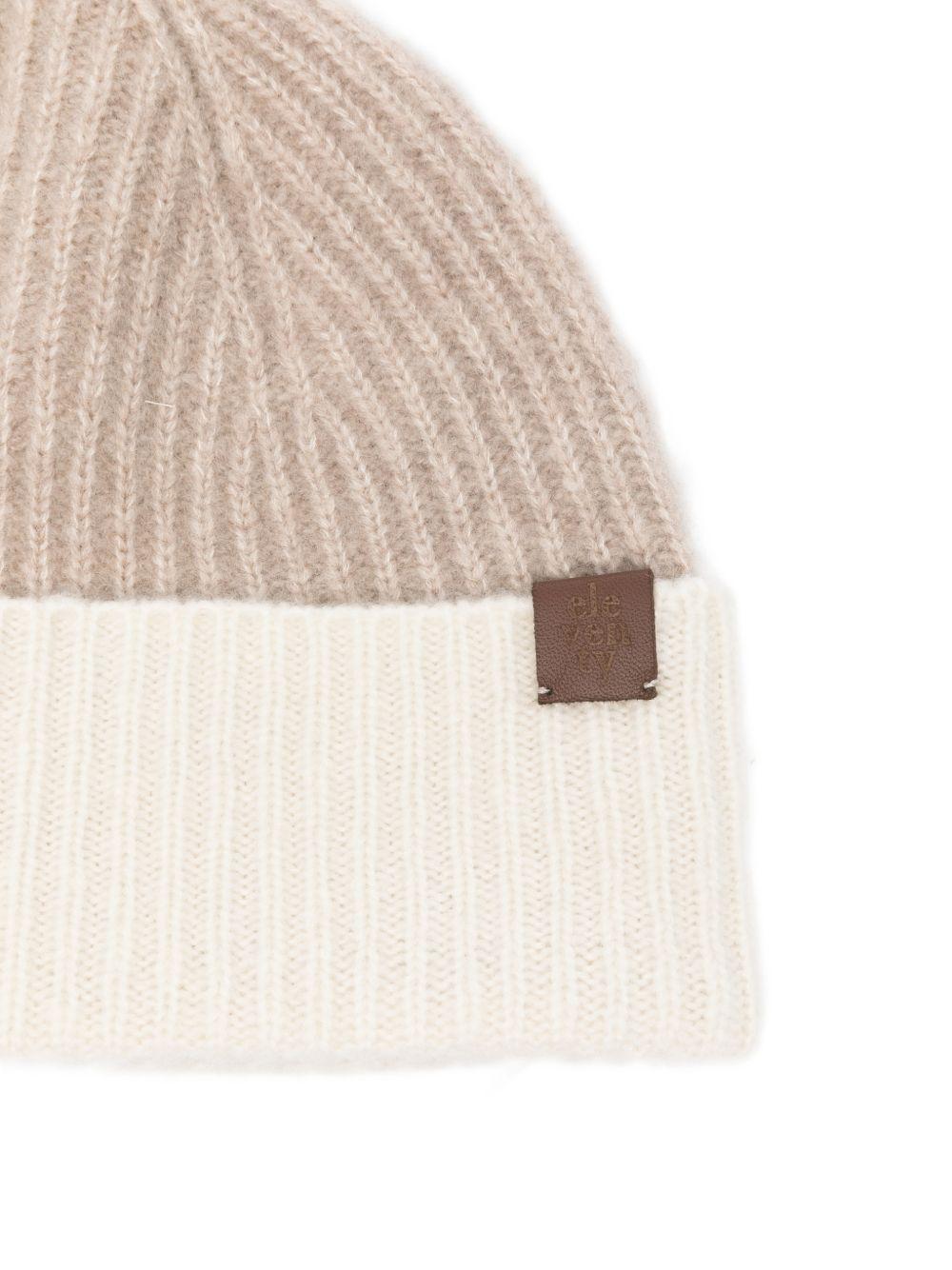 Berretto beige in lana a coste 