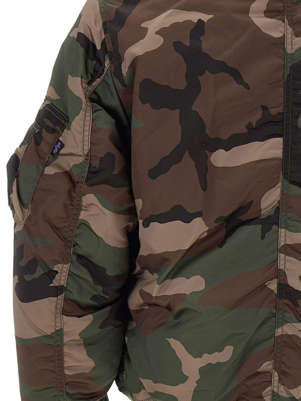 Bomber MA-1 Base Flight verde con stampa camouflage 
