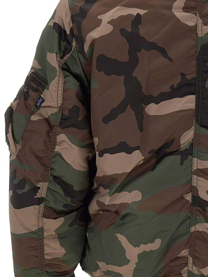 Bomber MA-1 Base Flight verde con stampa camouflage 
