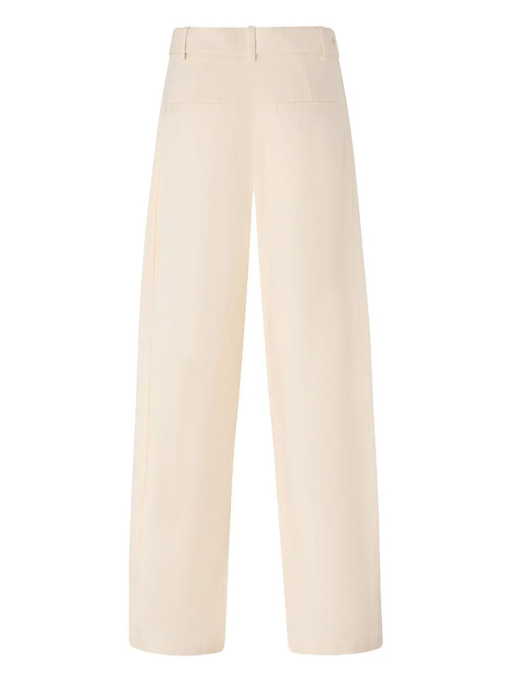 Pantaloni con cintura 
