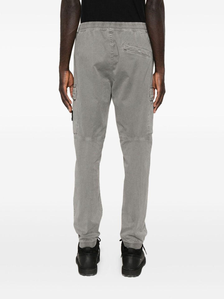 Cement cargo with pockets