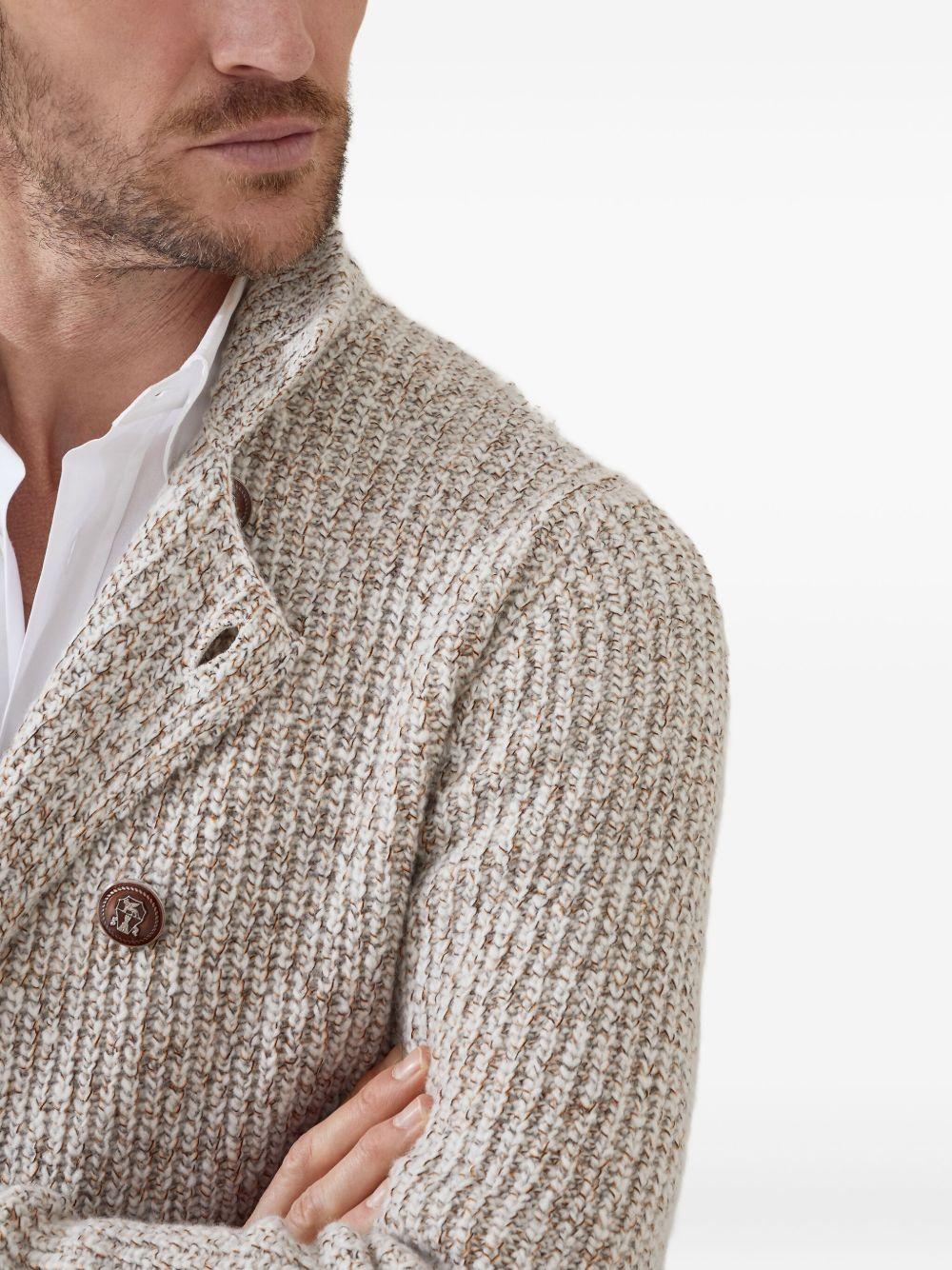 Cardigan doppiopetto beige chiaro con bottoni 
