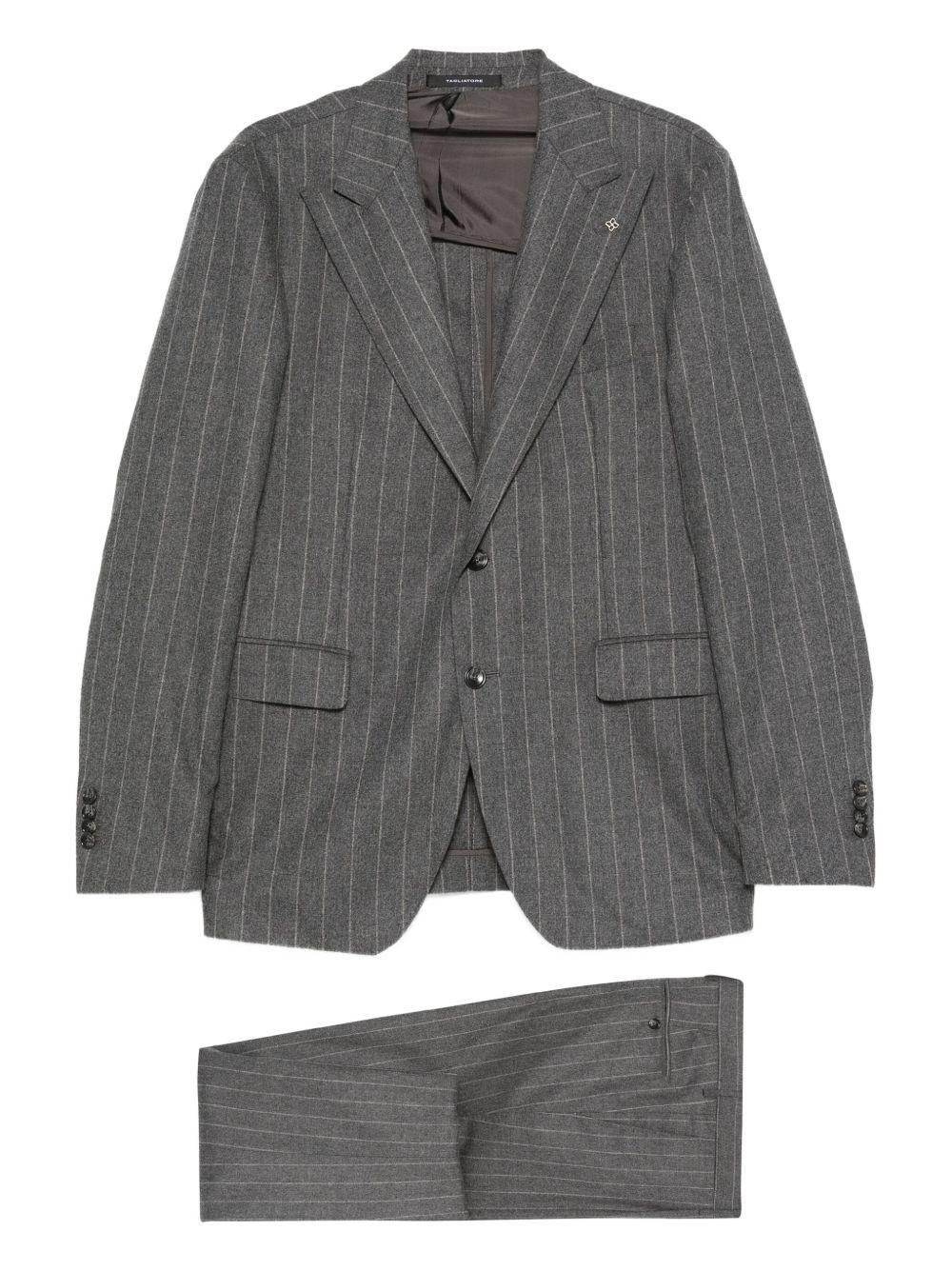 Completo monopetto a righe grigio 