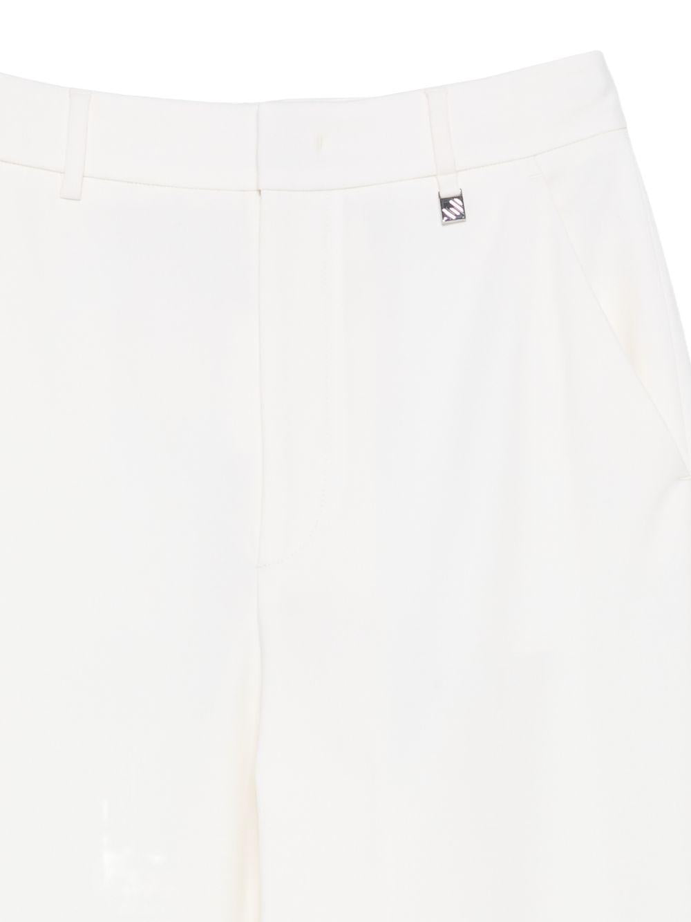 Pantaloni svasati 