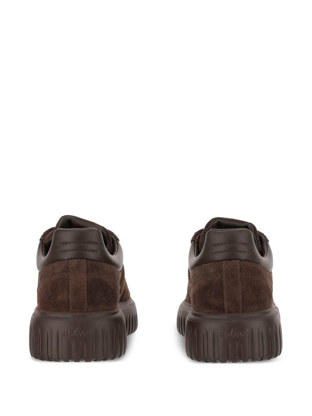 Sneakers marrone scuro in suede con suola extra leggera 