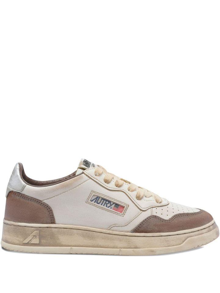 Sneakers bianche e marroni Medalist Super Vintage con effetto usato 