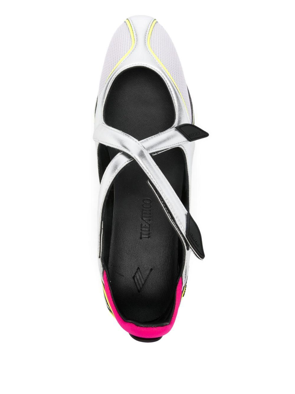 Ballerina con dettaglio cut-out 
