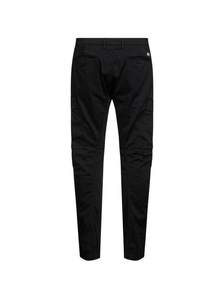 Cargo nero con applicazione 