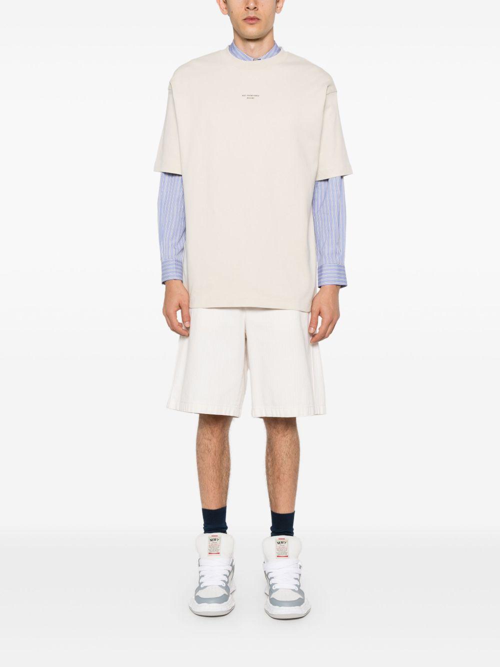 T-shirt panna con stampa 