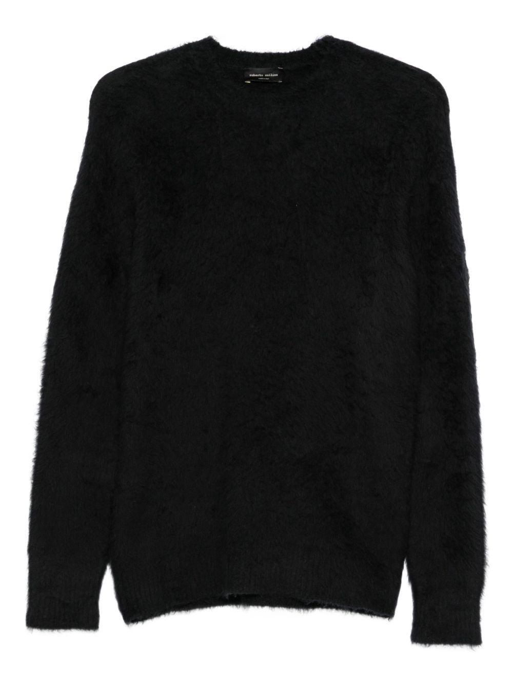 Maglione nero effetto plush con girocollo 