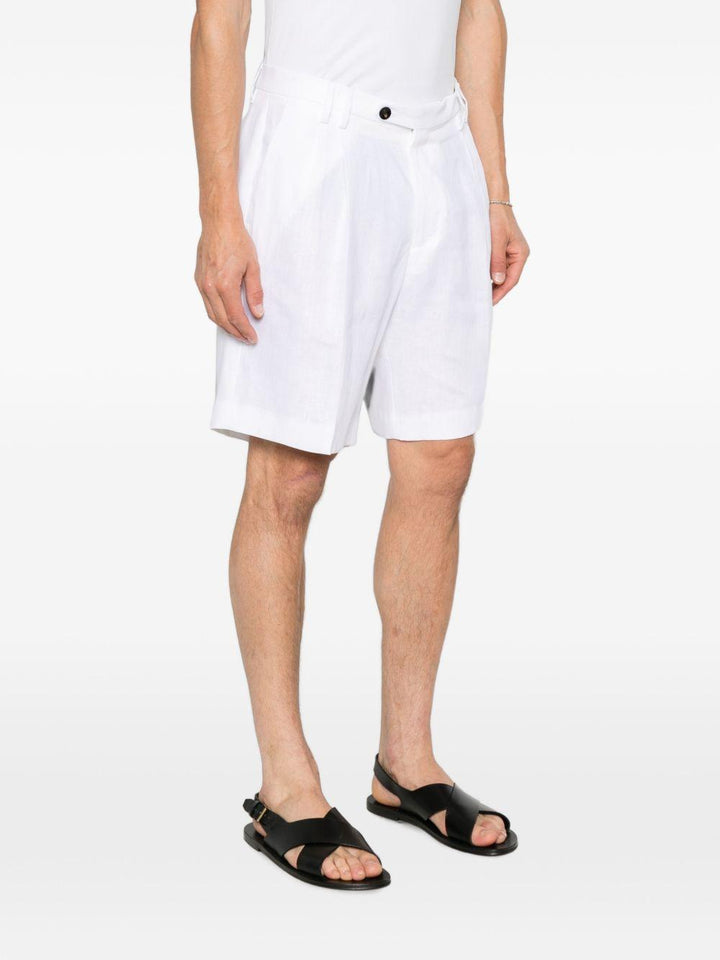 Shorts bianco con pieghe 