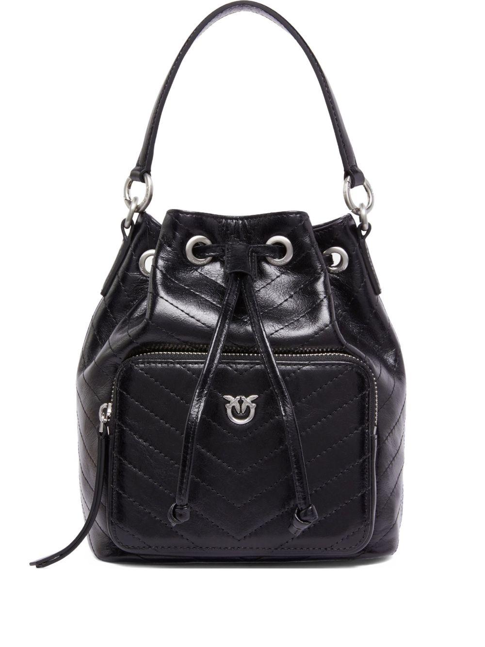 Borsa a secchiello trapuntata 