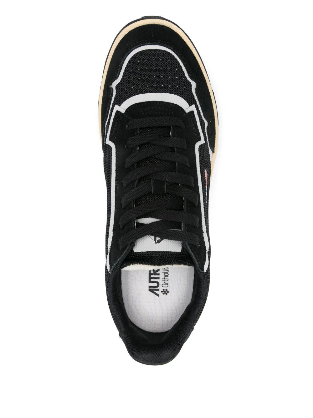 Sneakers nere Wild Pace 