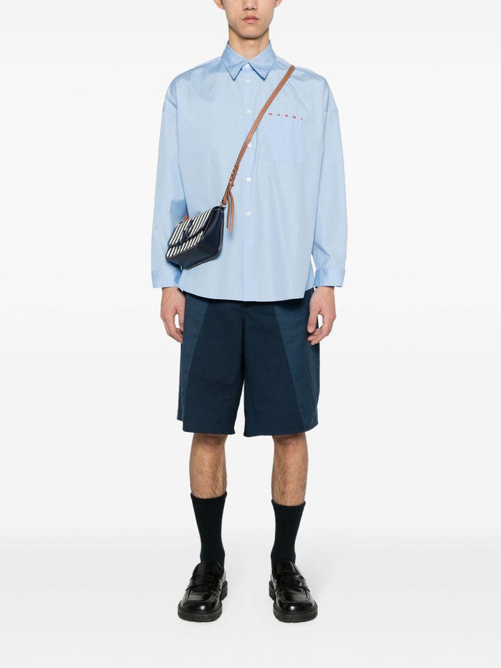 Camicia blu fiordaliso con stampa 