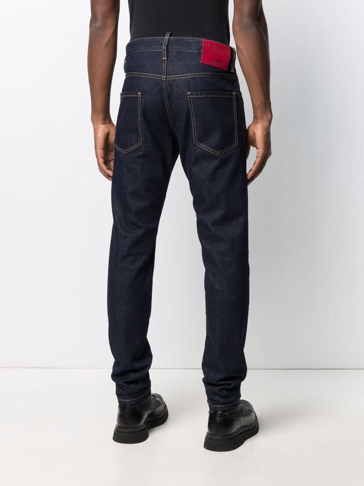 Jeans Blu Scuro Con Patch Rossa